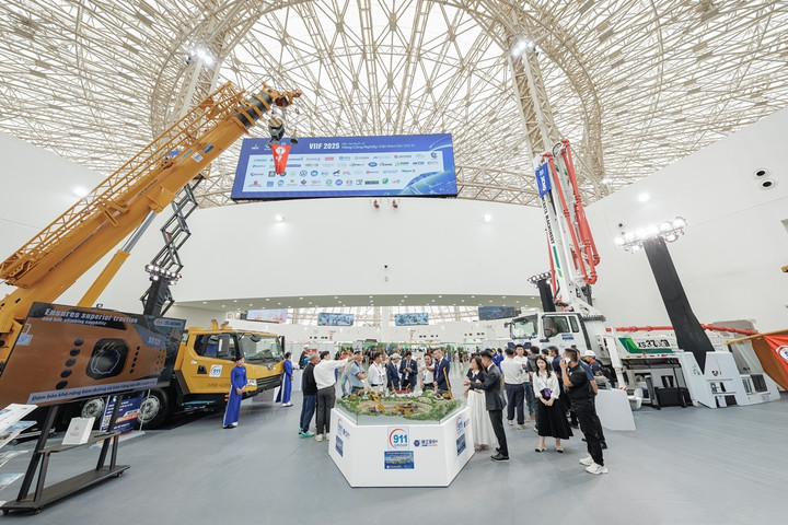 VITW 2025 là triển lãm “5 trong 1” lần đầu tiên trong lịch sử, mang tới bức tranh toàn cảnh về nền công nghiệp - công nghệ Việt Nam cũng như các xu hướng mới nhất của thế giới.