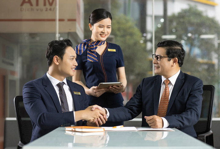 SHB luôn, đồng hành cùng doanh nghiệp với các giải pháp tài chính hữu dụng.