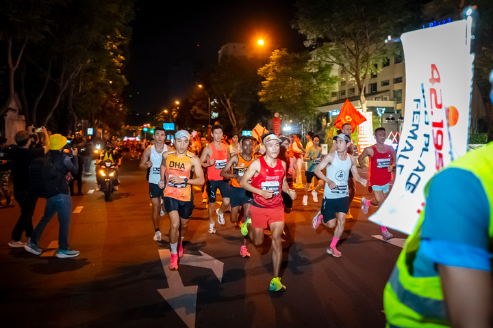 'Bước chạy vì một Việt Nam vượt trội'- Techcombank trao cơ hội cho trẻ em Việt - 6