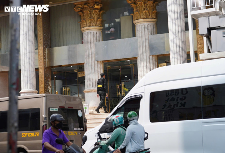 Công an có mặt trước trụ sở thẩm mỹ viện Mailisa ở TP.HCM, Đắk Lắk, Nghệ An Công an có mặt trước trụ sở thẩm mỹ viện Mailisa ở TP.HCM, Đắk Lắk, Nghệ An