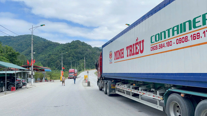 Hải quan Tân Thanh tích cực hỗ trợ doanh nghiệp, thu ngân sách gần 4.000 tỷ đồng - 3