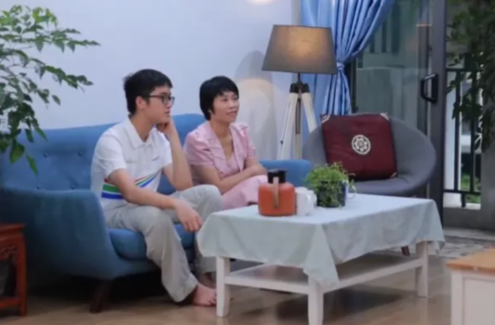 ម្តាយនិងកូនប្រកួតនៅ Road to Olympia - ២