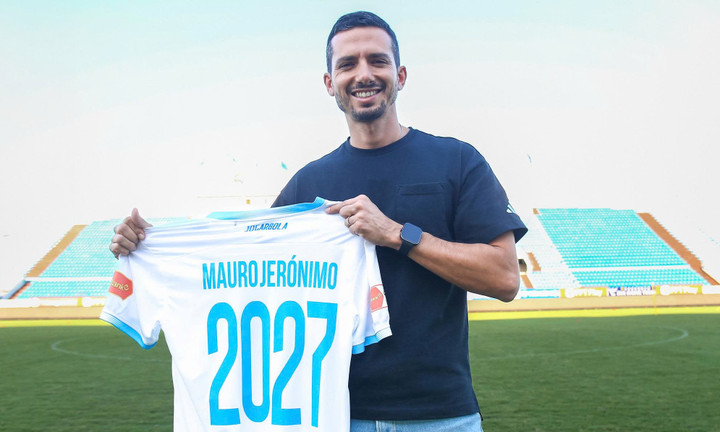 Hợp đồng của HLV Mauro Jeronimo có thời hạn đến năm 2027.