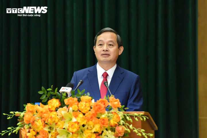 Tân Phó Bí thư Tỉnh ủy Bắc Ninh Phạm Hoàng Sơn phát biểu nhận nhiệm vụ mới.