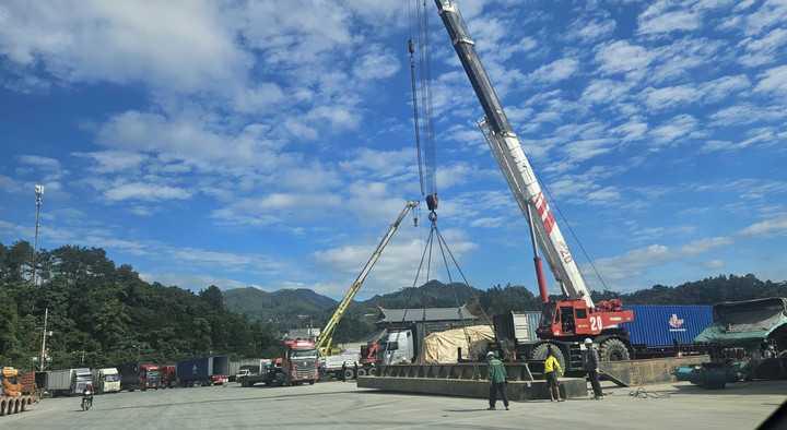 Hoàn thành chỉ tiêu thu NSNN là nhiệm vụ của Hải quan cửa khẩu quốc tế Hữu Nghị - 3