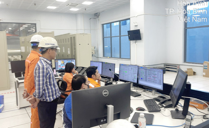 Hòa lưới tổ máy 2.