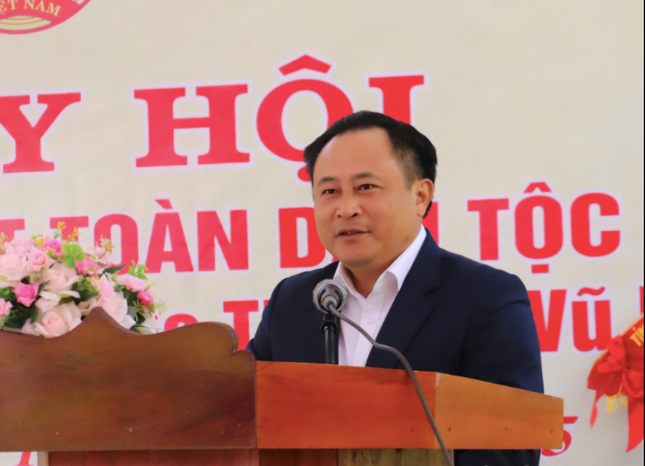 Trưởng ban Nội chính Tỉnh ủy Lạng Sơn Lương Trọng Quỳnh đề nghị, Ban Công tác Mặt trận và các đoàn thể thôn phải thật sự là cầu nối giữa Đảng, chính quyền với Nhân dân.