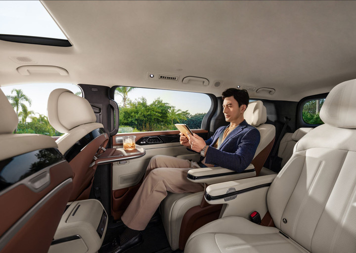 Cuộc đấu MPV cỡ lớn: BYD M9 thách thức 'đồng hương' GAC M8 - 6