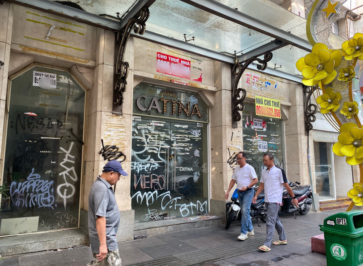 Nhiều mặt bằng tại TP.HCM vẫn ế khách suốt thời gian dài. (Ảnh: Đại Việt)