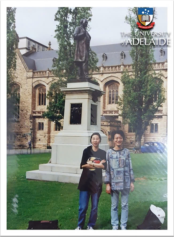 Kampus Universiti Adelaide 2000-2001.