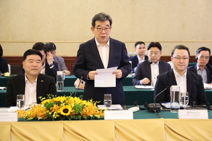 Korean investors and experts gave operational advice to IFC HCMC at the meeting between HCMC leaders and Korean enterprises earlier this year.