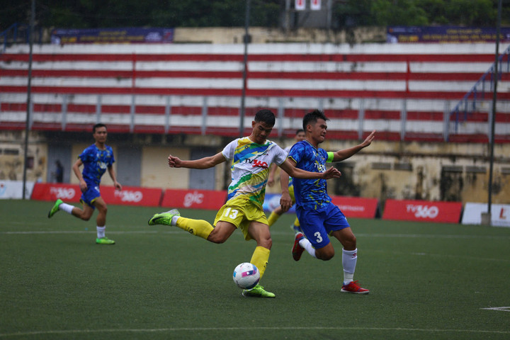 Vòng chung kết Giải bóng đá nam Sinh viên Toàn quốc 2025 diễn ra sáng nay 18/11 trong không khí sôi động, chuyên nghiệp và đậm chất sinh viên.