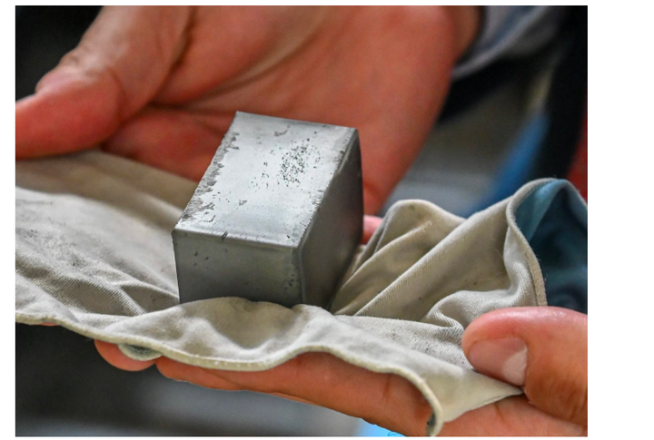 EU đang nỗ lực giảm sự phụ thuộc vào Trung Quốc về đất hiếm. Ảnh: World Street Journal