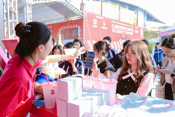 Gian hàng MoMo tại cuộc thi "Sinh viên an ninh mạng 2025". (Nguồn: MoMo)