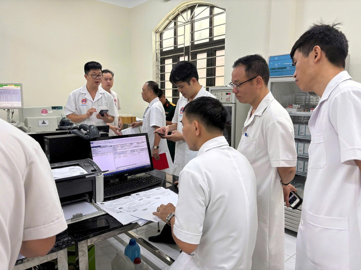 Thành tựu từ quá trình ứng dụng Bệnh án Điện tử đang làm thay đổi mạnh mẽ hoạt động của các bệnh viện quân y theo hướng hiện đại, lấy người bệnh làm trung tâm.