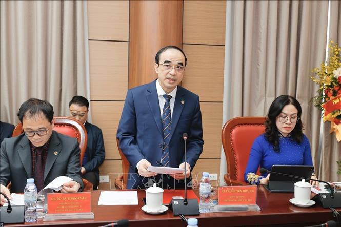 GS.TS Nguyễn Hữu Tú, Hiệu trưởng Trường Đại học Y Hà Nội phát biểu. (Ảnh: Minh Quyết/TTXVN)