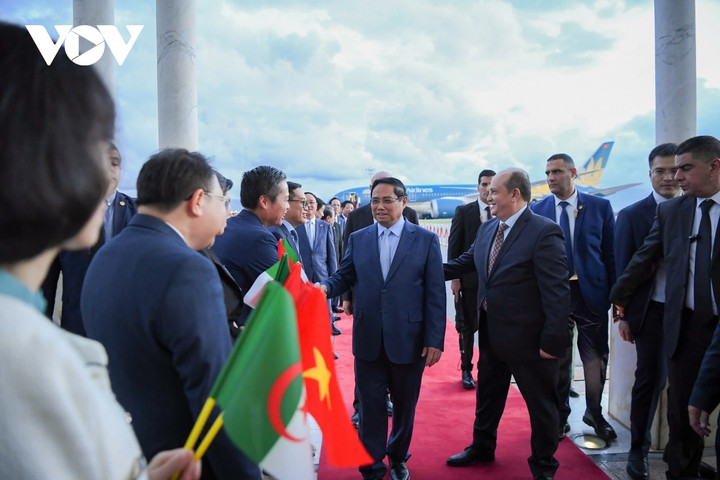 Thủ tướng Phạm Minh Chính bắt đầu chuyến thăm chính thức Algeria - 4