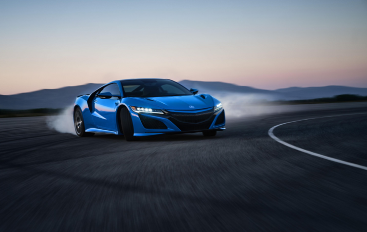 Chiếc Honda NSX MkII là dòng xe thương mại đầu tiên sử dụng thân xe nhôm nguyên khối. (Ảnh: Car Expert)