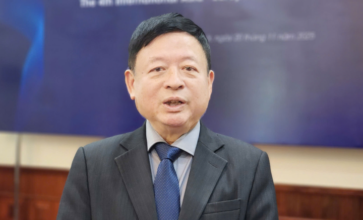 តន្ត្រីករ Do Hong Quan ប្រធានសម្ព័ន្ធសមាគមអក្សរសាស្រ្ត និងសិល្បៈវៀតណាម។