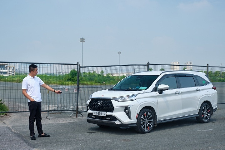 Veloz Cross được nhiều tài xế dịch vụ tin tưởng lựa chọn.