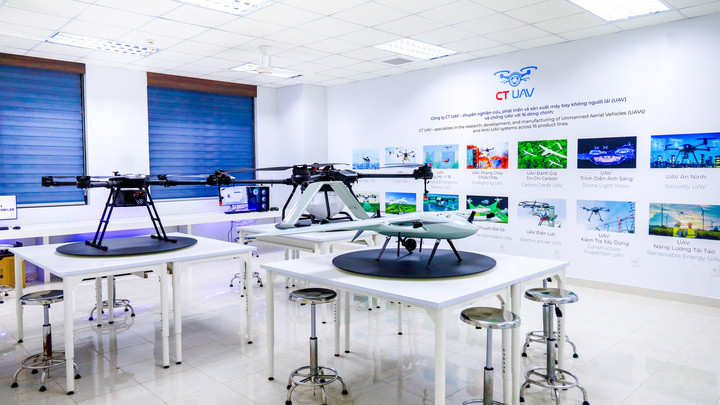 UAV & Robot Agritech Innovation Lab đặt tại Khu phức hợp phòng thí nghiệm (RLC) Đại học Cần Thơ.