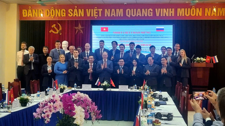 Các đại biểu tham dự Diễn đàn.