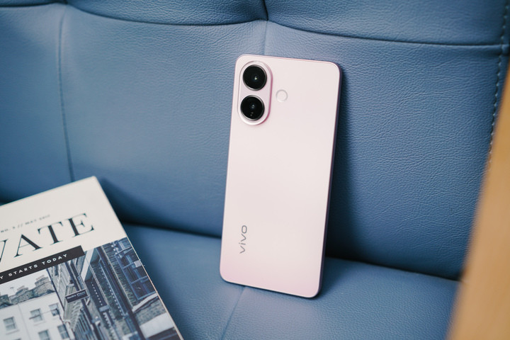 Vivo V60 Lite 5G 'sáng cửa' hút người trẻ ở phân khúc tầm trung - 1