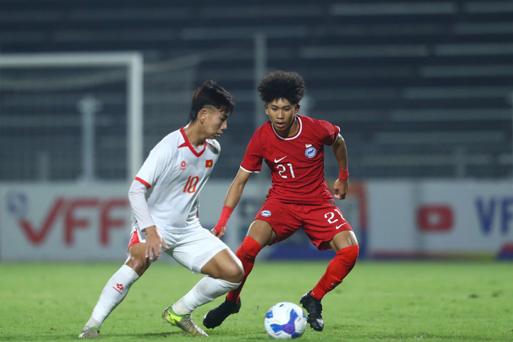 U17 Việt Nam duy trì sự chủ động. (Ảnh: Kim Chi)