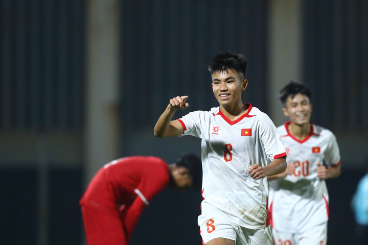 Minh Thủy ghi bàn nâng tỷ số lên 3-0. (Ảnh: Kim Chi)