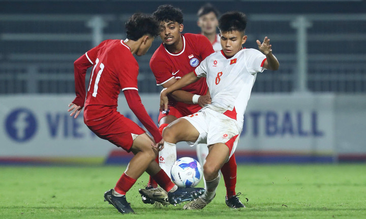 U17 Việt Nam thắng đậm U17 Singapore. (Ảnh: Kim Chi)