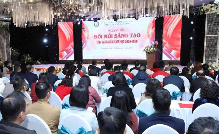 Toàn cảnh khai mạc Ngày hội Đổi mới sáng tạo tại tỉnh Lạng Sơn. (Ảnh: Vũ Khuyên)