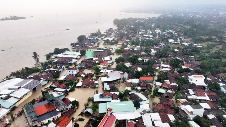 Nam Trung Bộ vừa trải qua những ngày mưa lũ lịch sử.