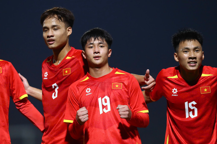 U17 Việt Nam liên tiếp ghi bàn. (Ảnh: Kim Chi)