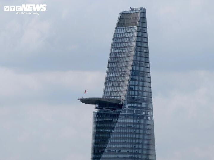 Ống kính rời ZEISS biến vivo X300 series thành máy ảnh cầm tay - 3