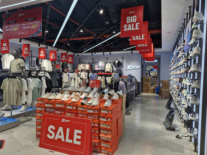 Black Friday trùng với thời gian diễn ra chương trình City Sale của TP.HCM khiến không khí càng thêm rộn ràng.