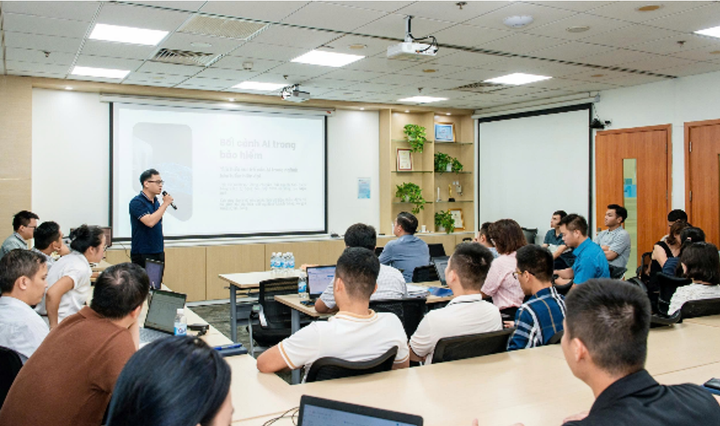 Các chương trình đào tạo được VBI tổ chức định kỳ hàng tuần dành cho Lãnh đạo đơn vị, cán bộ nhân viên.