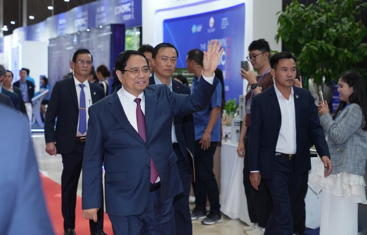 Thủ tướng Phạm Minh Chính tham dự đối thoại với 500 CEO toàn cầu về phát triển siêu đô thị TP.HCM. (Ảnh: Hằng Việt)