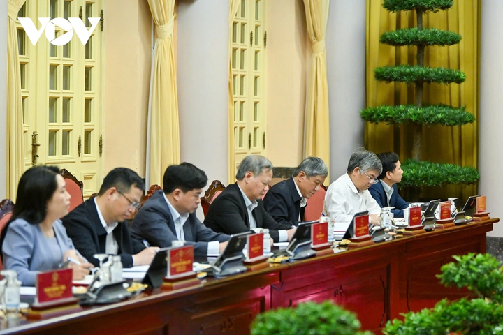 Các đại biểu dự buổi làm việc của Chủ tịch nước.