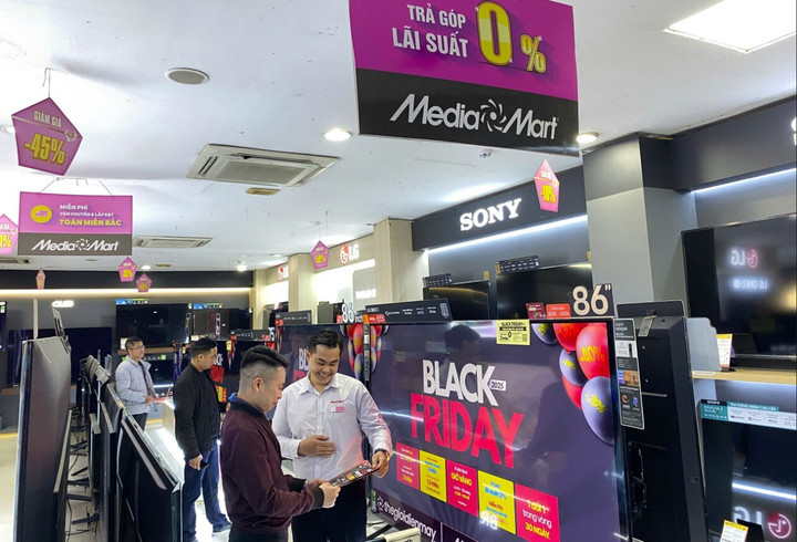 TV là mặt hàng giảm sâu được săn sale nhiều nhất dịp Black Friday.