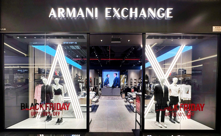 Combo vàng của mùa lễ hội Nhóm thương hiệu high-end như Karl Lagerfeld, Calvin Klein, Polo Ralph Lauren, A|X Armani Exchange, GUESS, DKNY đang giảm sâu lên đến 80% mức ưu đãi chỉ có tại ACFC Black Friday, áp dụng toàn bộ cửa hàng.