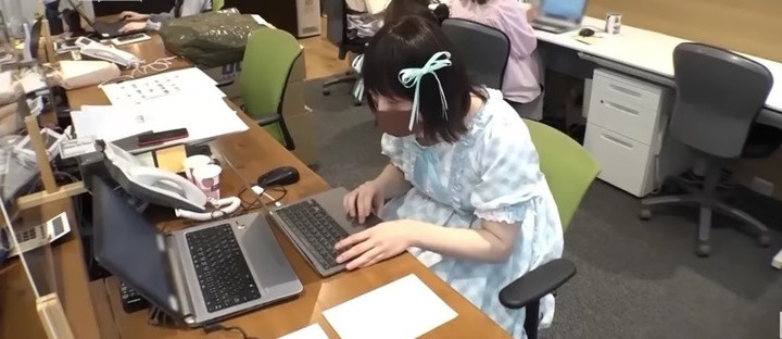 Anh từng làm công việc văn phòng nhưng cảm thấy không thoải mái.