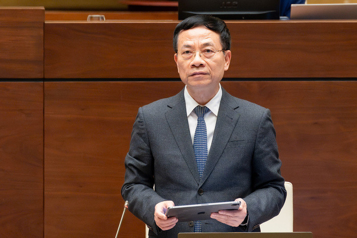 Bộ trưởng Bộ Khoa học và Công nghệ Nguyễn Mạnh Hùng giải trình ý kiến của đại biểu.