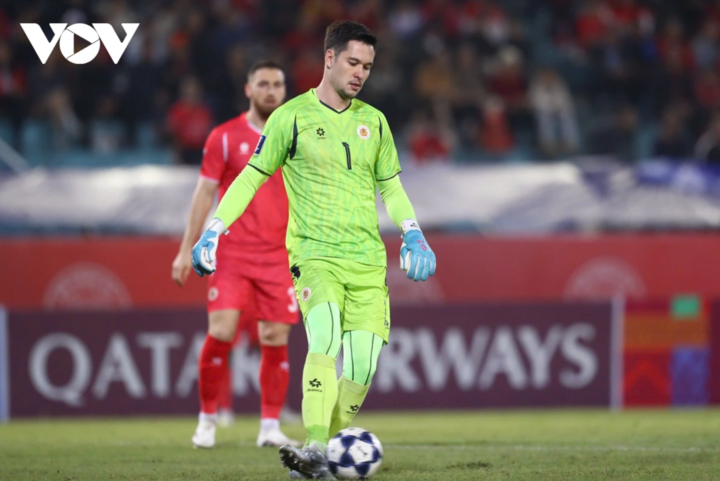 Thủ môn Nguyễn Filip mắc sai lầm. (Ảnh: Như Đạt/VOV)