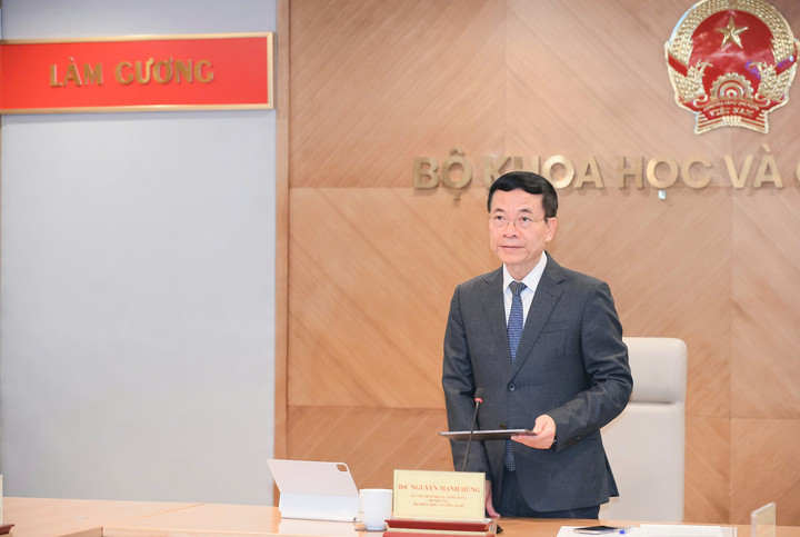 Menteri Sains dan Teknologi Nguyen Manh Hung berucap pada majlis itu. (Foto: Kementerian Sains dan Teknologi)