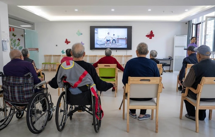 Theo thống kê, gần 60% người dân từ 60 tuổi trở lên ở Trung Quốc sống một mình, cho thấy tình trạng con cái không còn cha mẹ trong nhóm nhân khẩu này khá phổ biến. (Ảnh: Xinhua/Cai Yang)