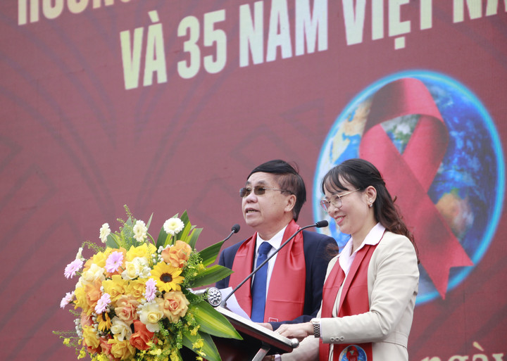 Ông Chhim Sarath, Trưởng đại diện Quỹ chăm sóc Sức khỏe AIDS Hoa Kỳ (AHF), khu vực châu Á - Thái Bình Dương, phát biểu.
