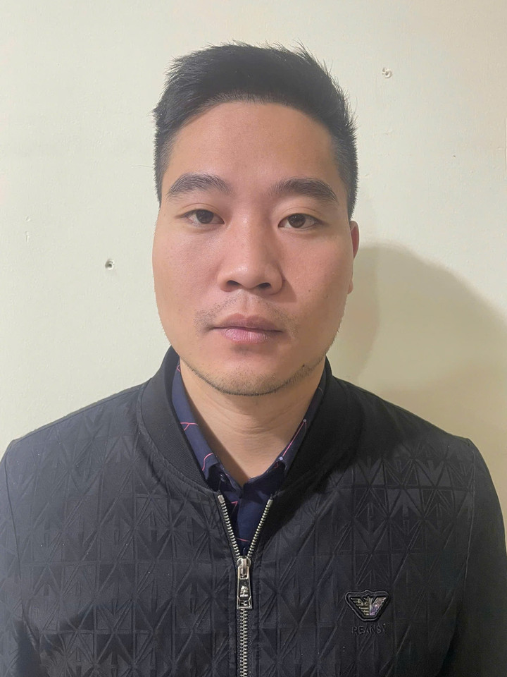 Lưu Đức Khanh tại cơ quan công an. (Ảnh: Công an TP Hà Nội)