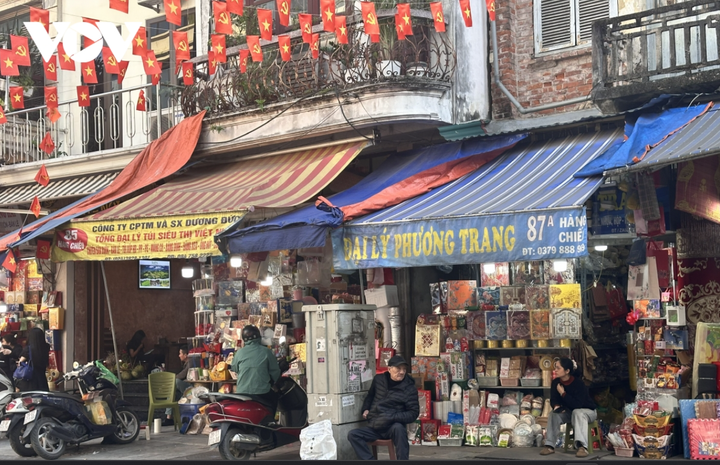 Tiểu thương “oằn mình” giữa chi phí leo thang và áp lực thuế mới.