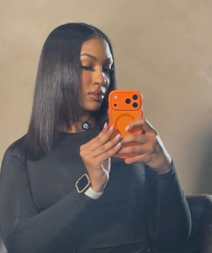 Queen Soulara Kadija Tall tìm thấy người cha thất lạc từ lâu của mình trên Facebook sau 27 năm.