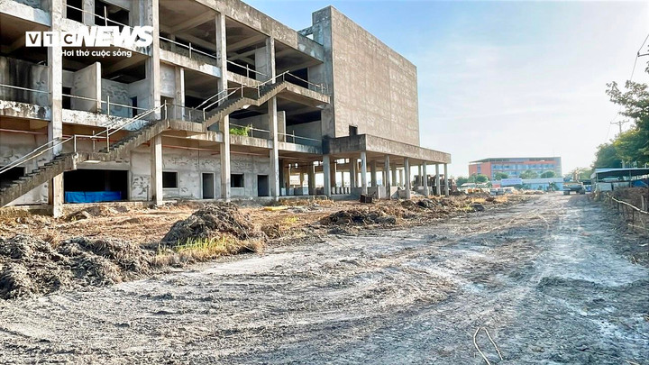 Đơn vị đã sẵn sàng tái khởi động dự án, nhằm sớm đưa công trình vào vận hành, đáp ứng nhu cầu khám chữa bệnh ngày càng tăng của người dân Cần Thơ và khu vực Đồng bằng sông Cửu Long.